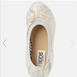 Cotton On Shoes - New with tag Cotton On Kids Flats (silver speckle) Cotton On Shoes - New with tag Cotton On Kids Flats (silver speckle)